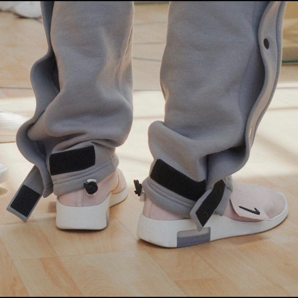 nike fear of god moc